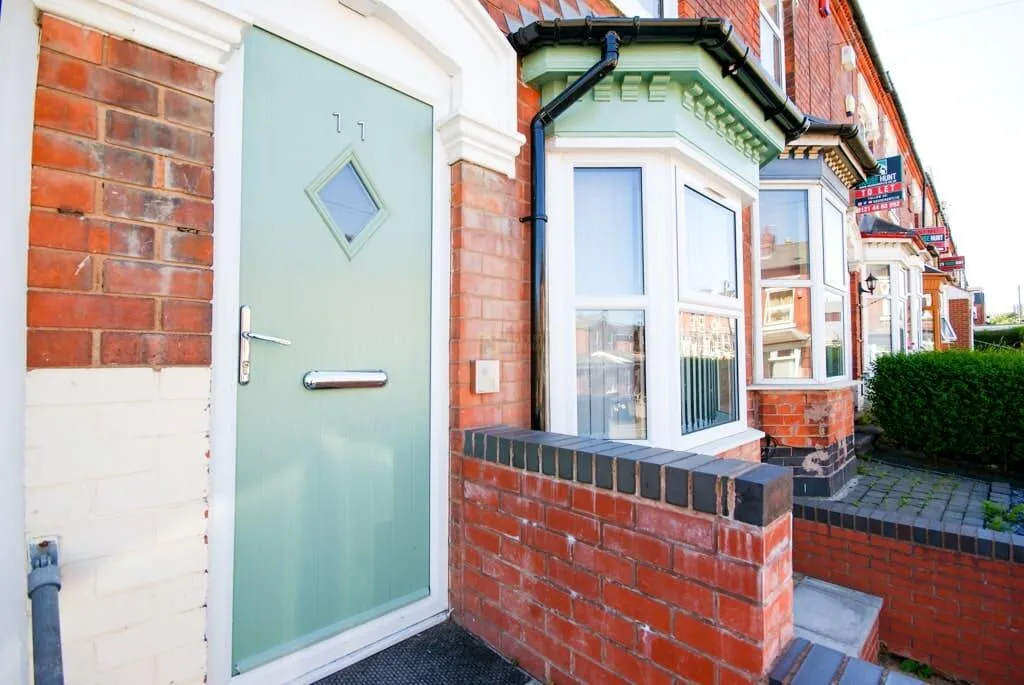 7 bedroom terraced house for rent