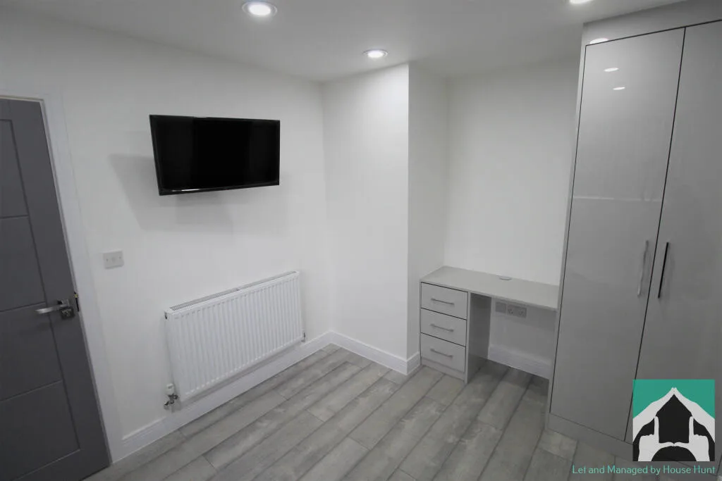 7 bedroom house for rent