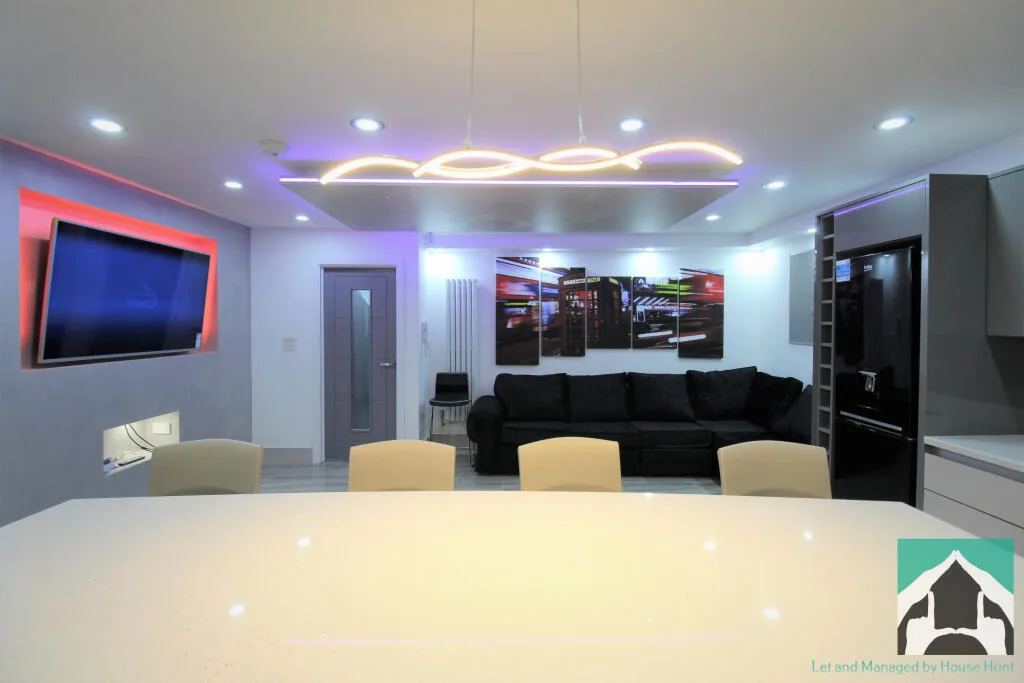 7 bedroom house for rent