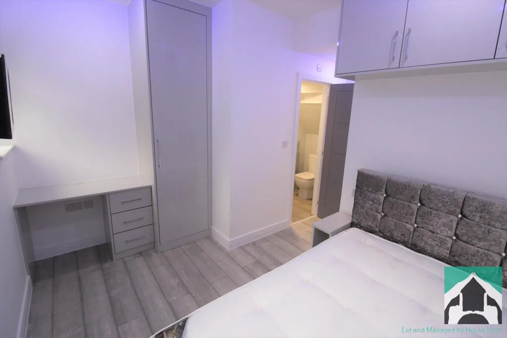 7 bedroom house for rent