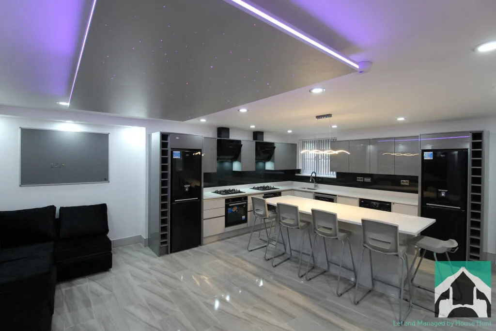 7 bedroom house for rent
