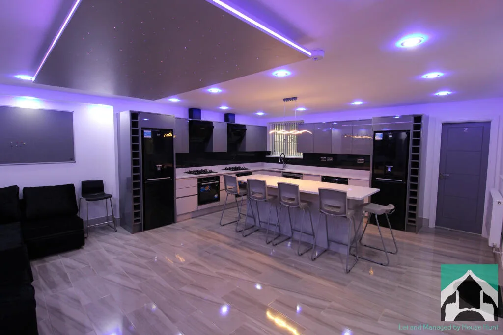 7 bedroom house for rent