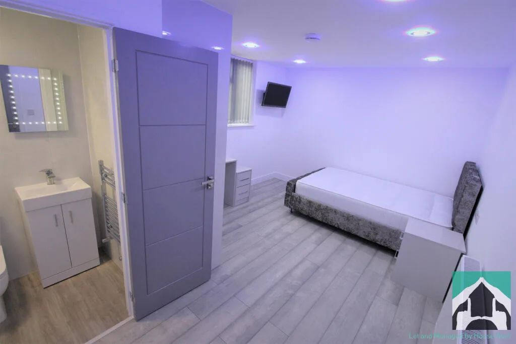 7 bedroom house for rent