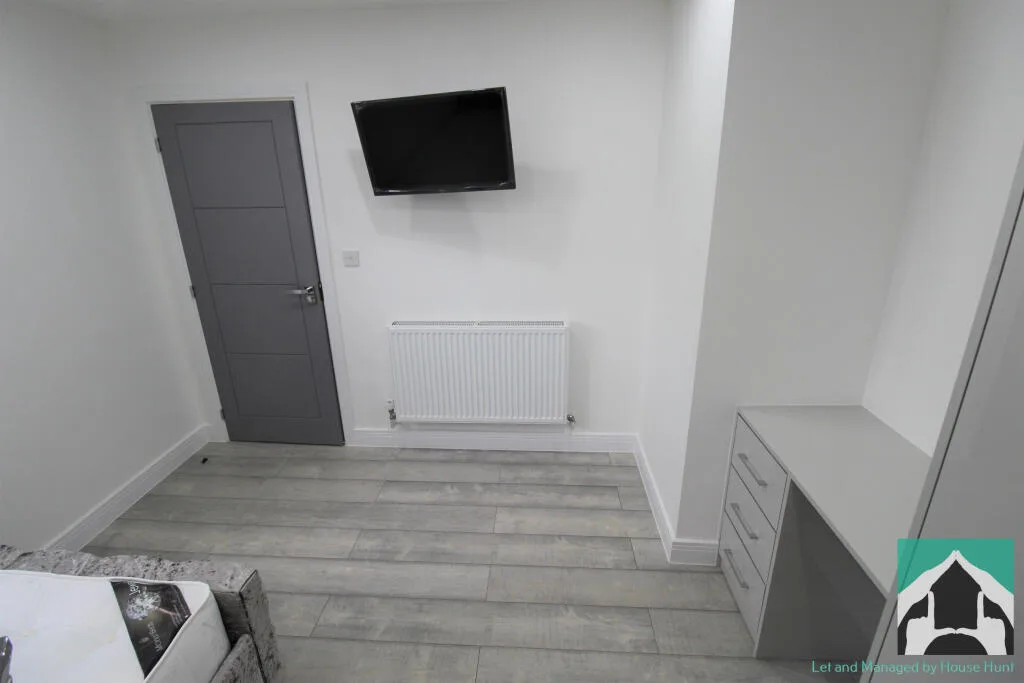 7 bedroom house for rent
