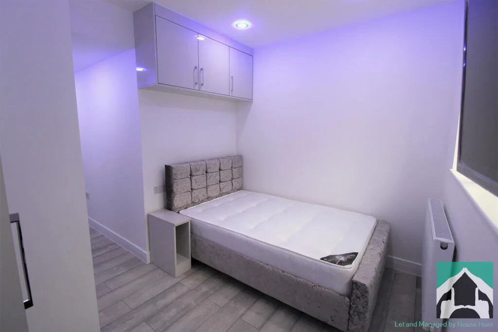 7 bedroom house for rent