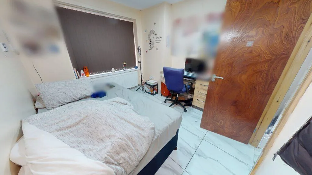 6 bedroom house for rent