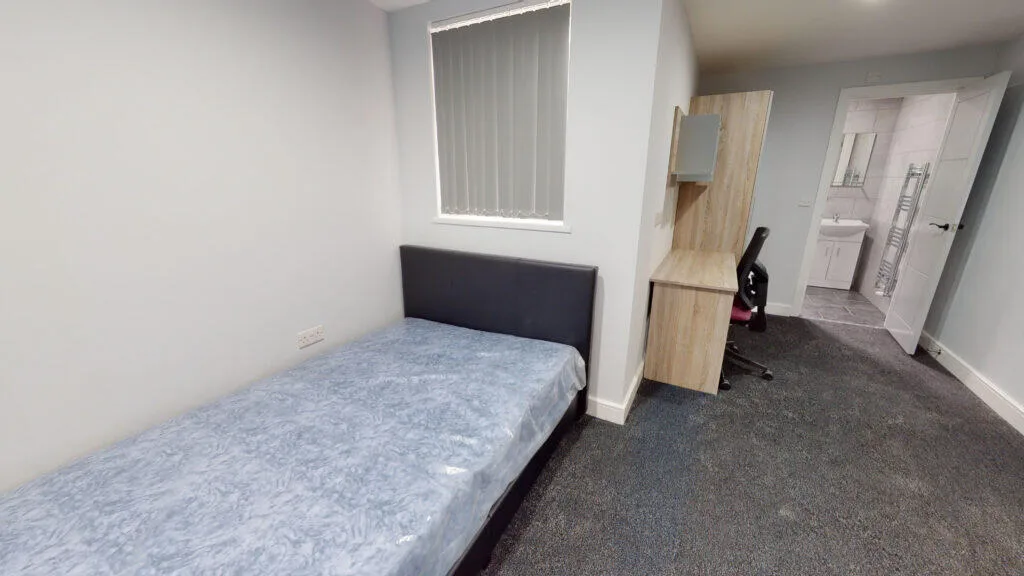 6 bedroom house for rent