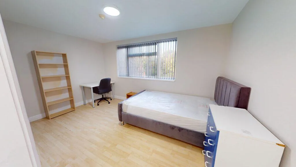 6 bedroom house for rent