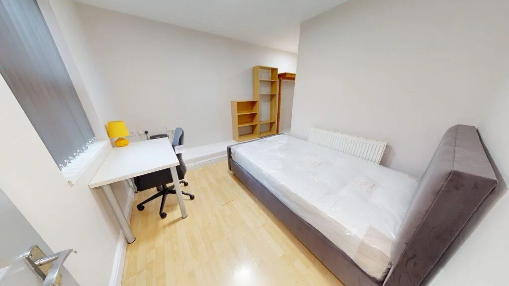 6 bedroom house for rent
