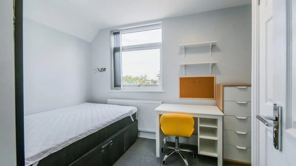 7 bedroom terraced house for rent