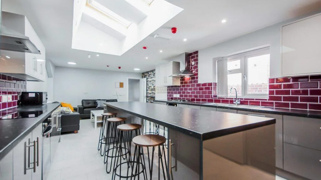 7 bedroom terraced house for rent
