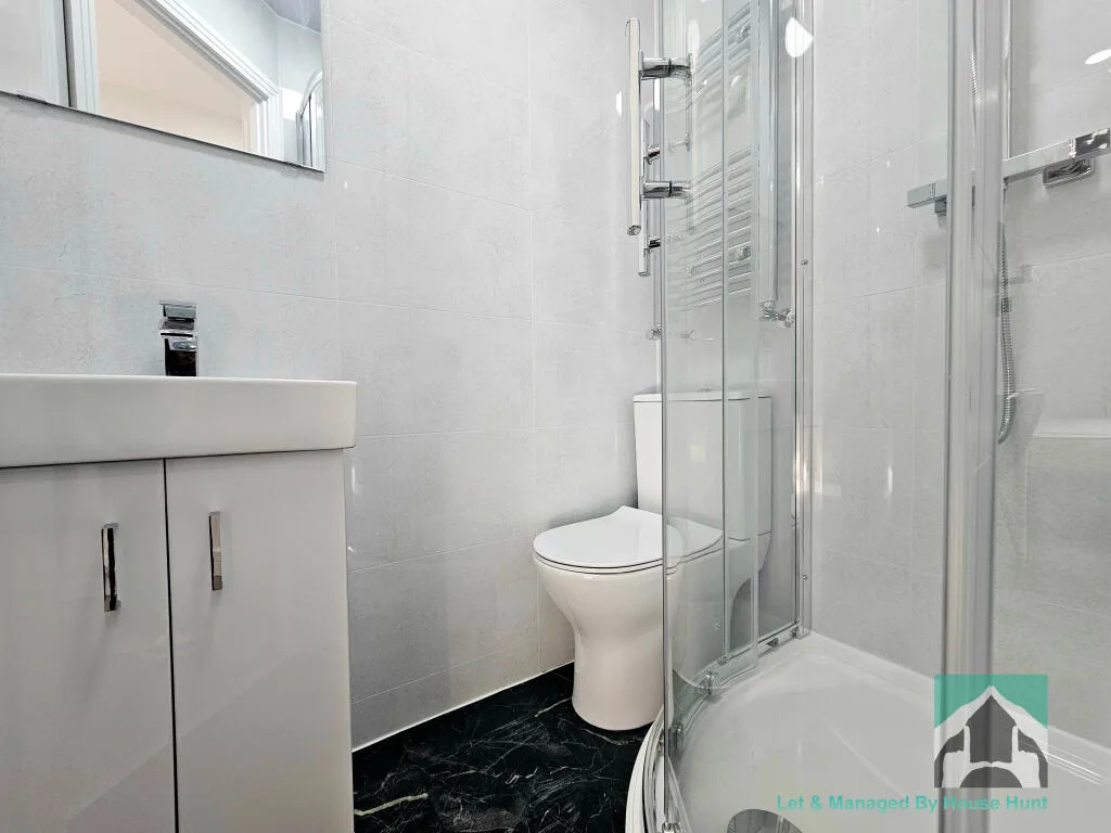 7 bedroom terraced house for rent
