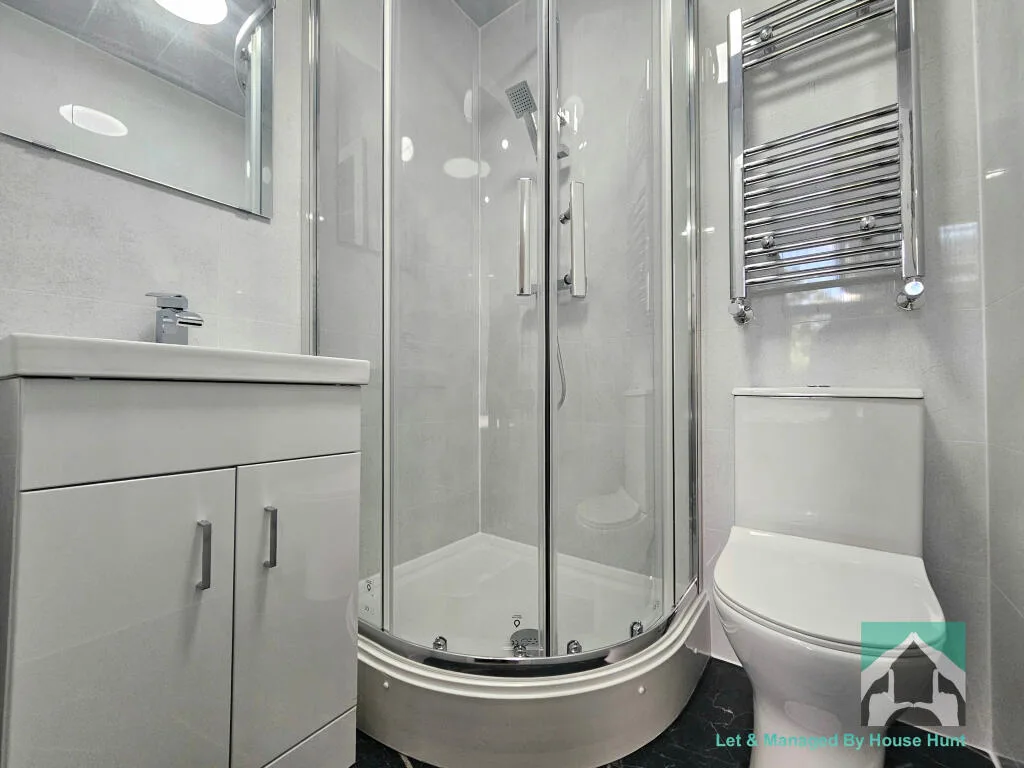 7 bedroom terraced house for rent
