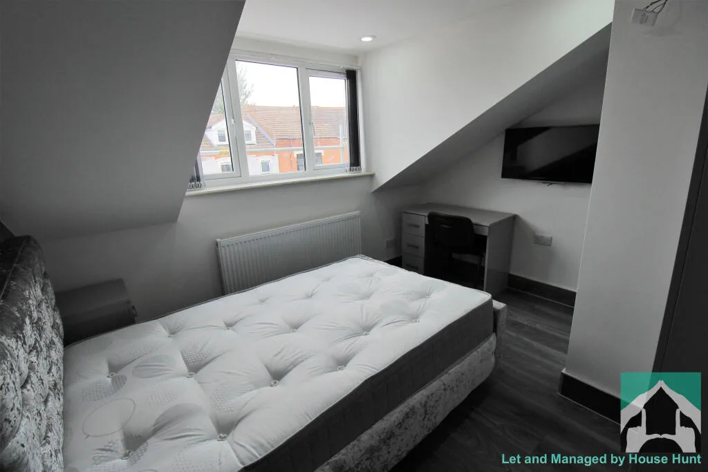 5 bedroom house for rent
