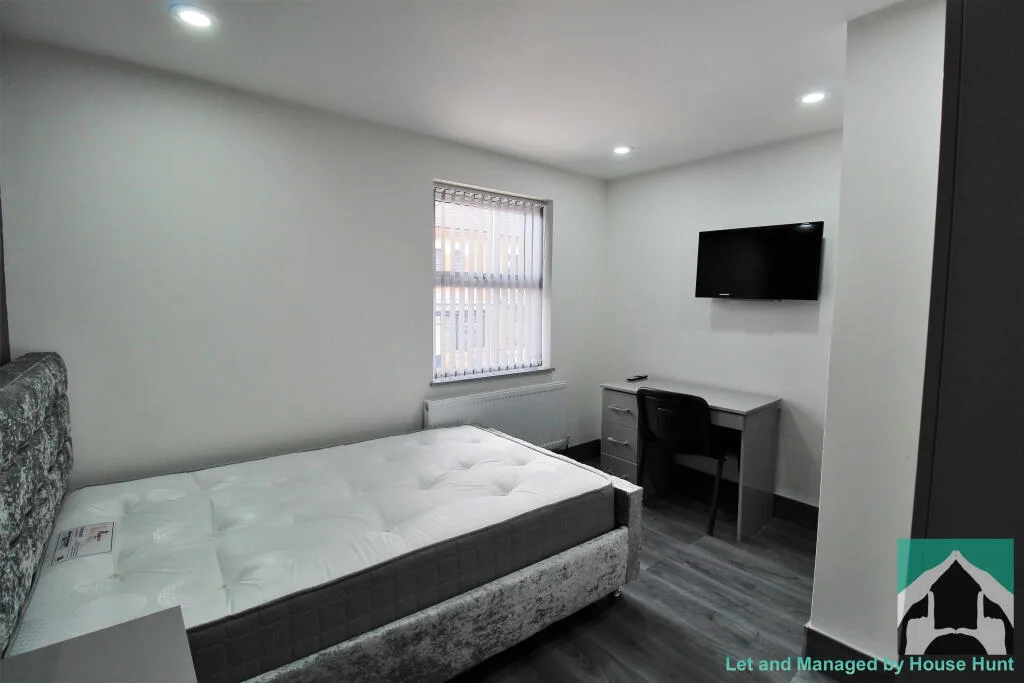 5 bedroom house for rent