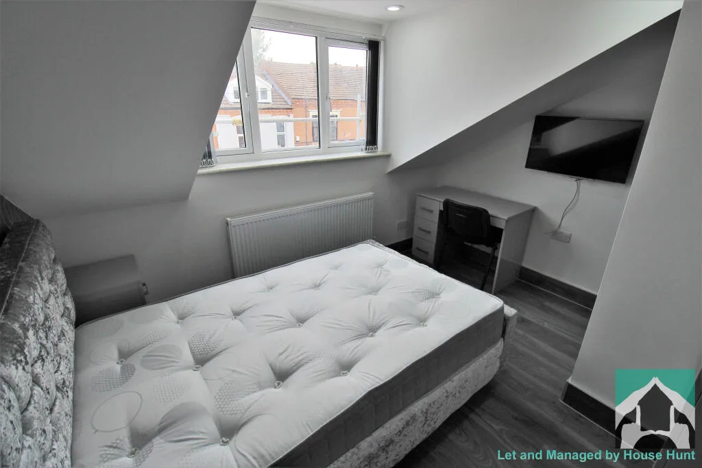 5 bedroom house for rent