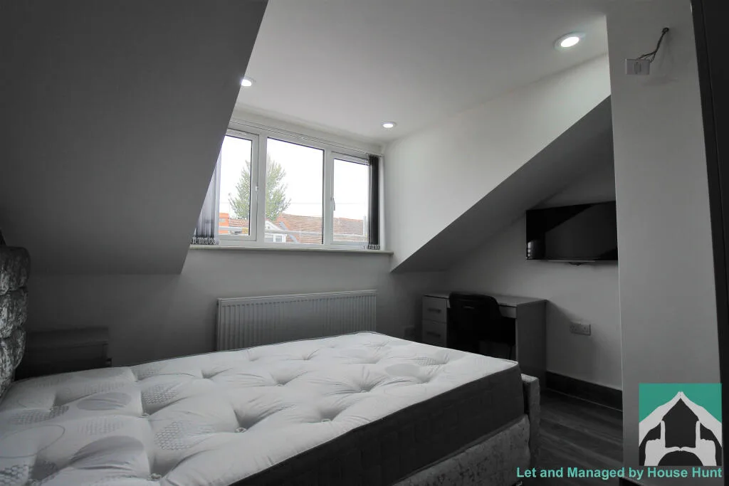 5 bedroom house for rent