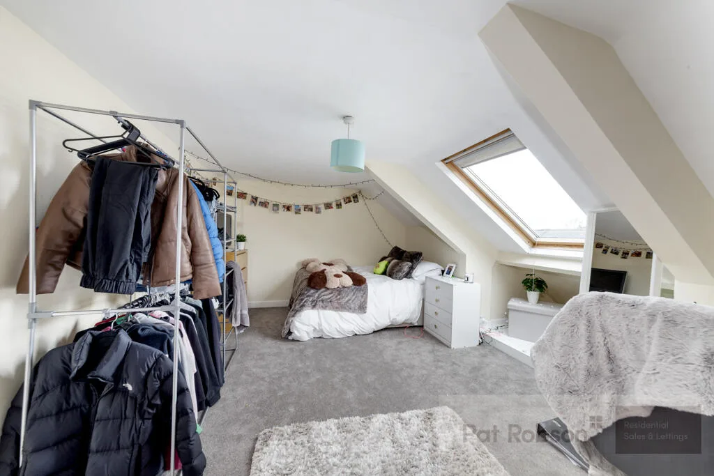 5 bedroom house for rent