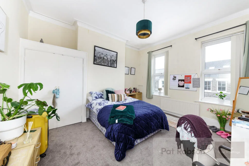 5 bedroom house for rent
