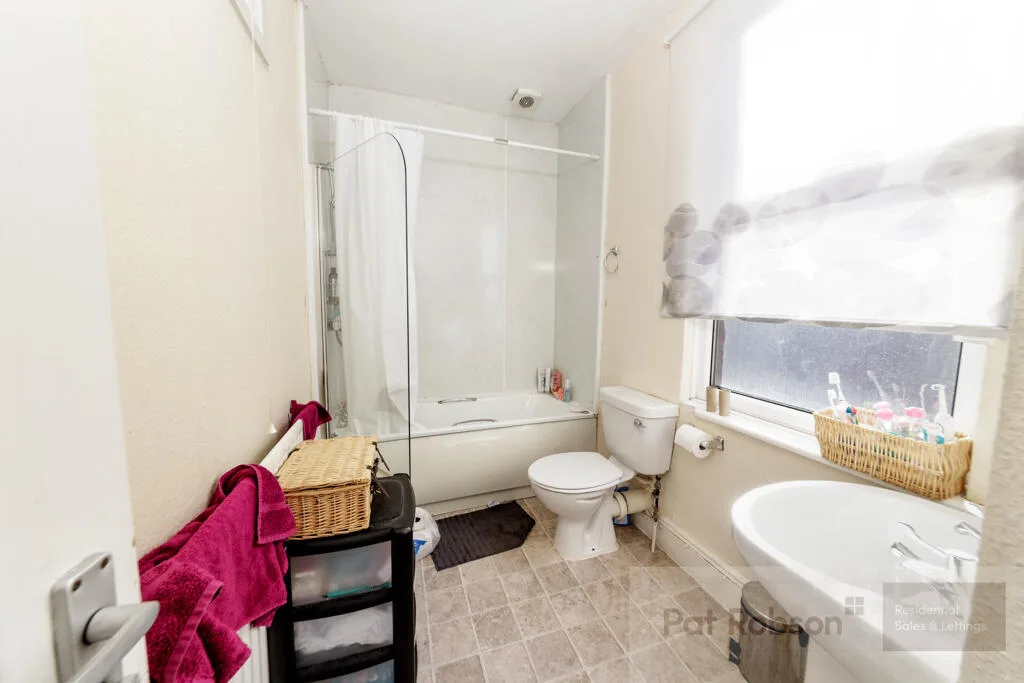 5 bedroom house for rent
