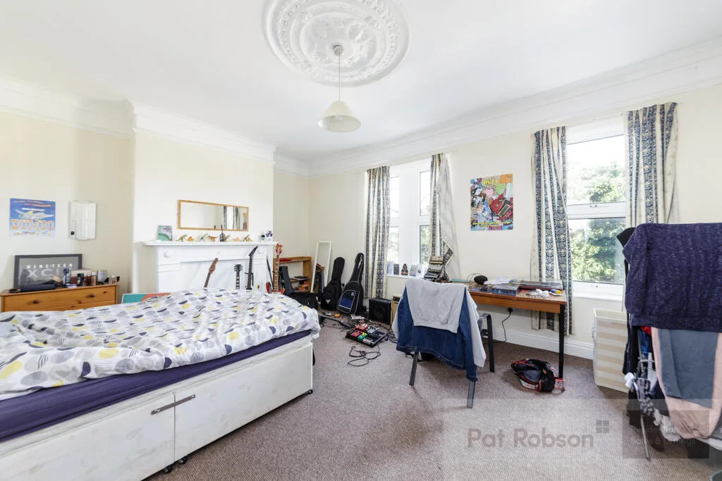 5 bedroom house for rent