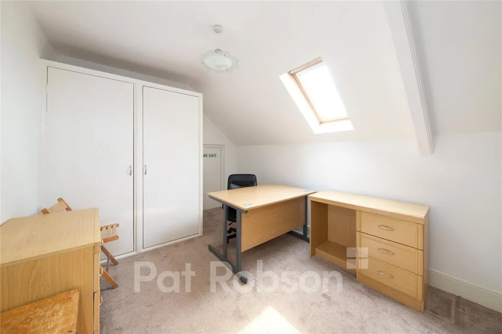 4 bedroom terraced house for rent