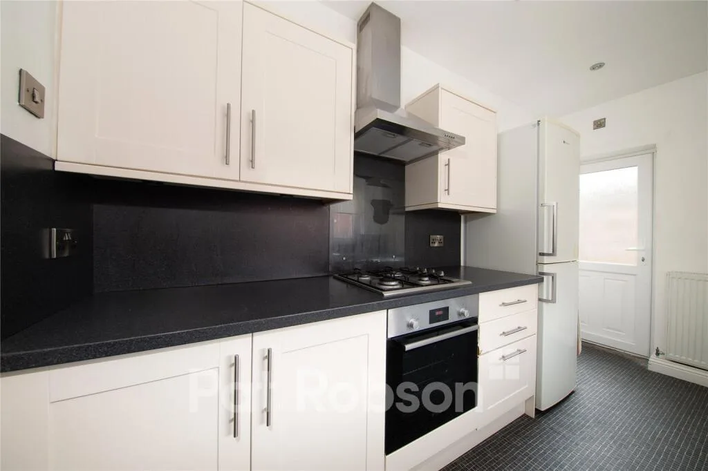 4 bedroom terraced house for rent
