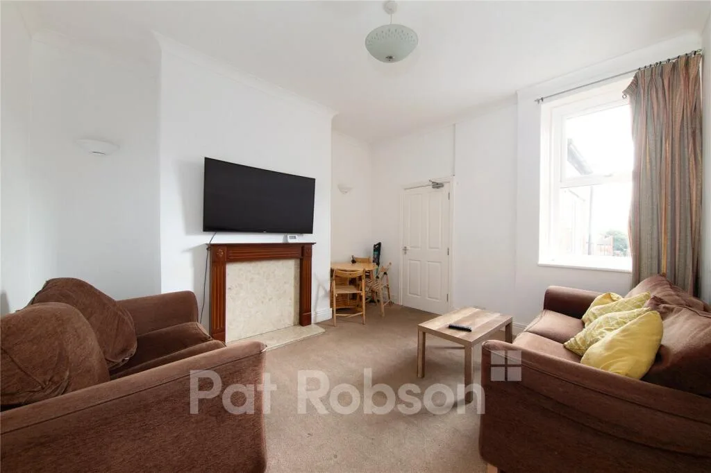 4 bedroom terraced house for rent