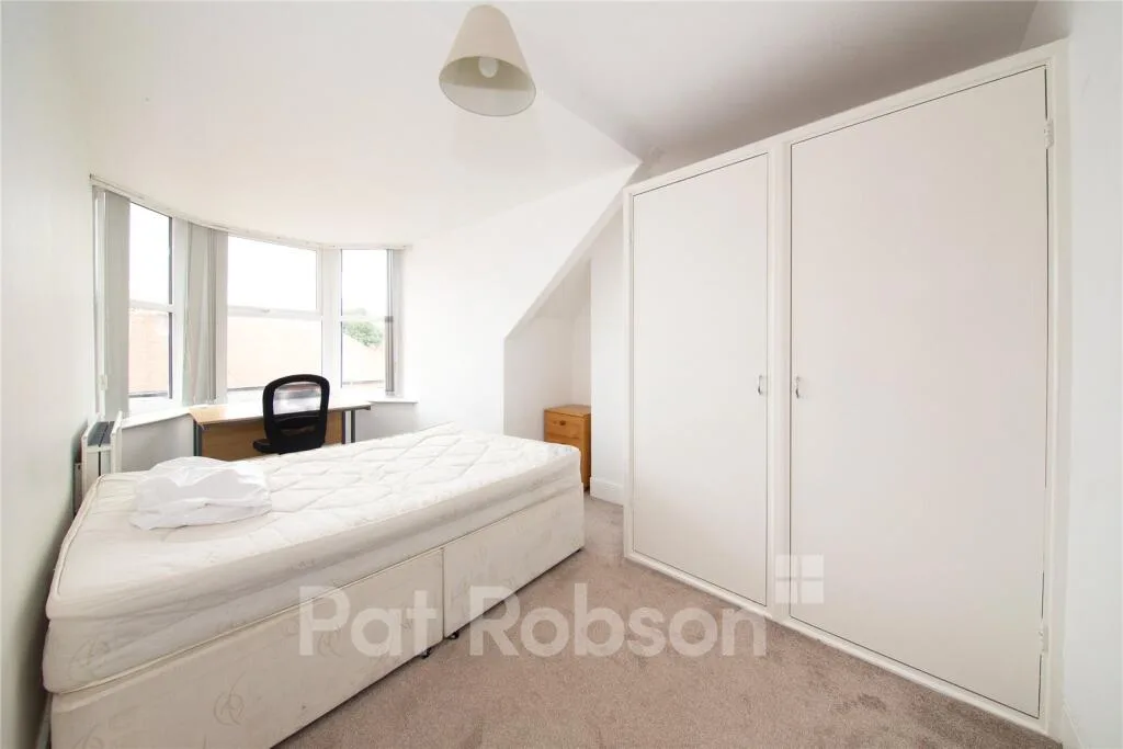 4 bedroom terraced house for rent