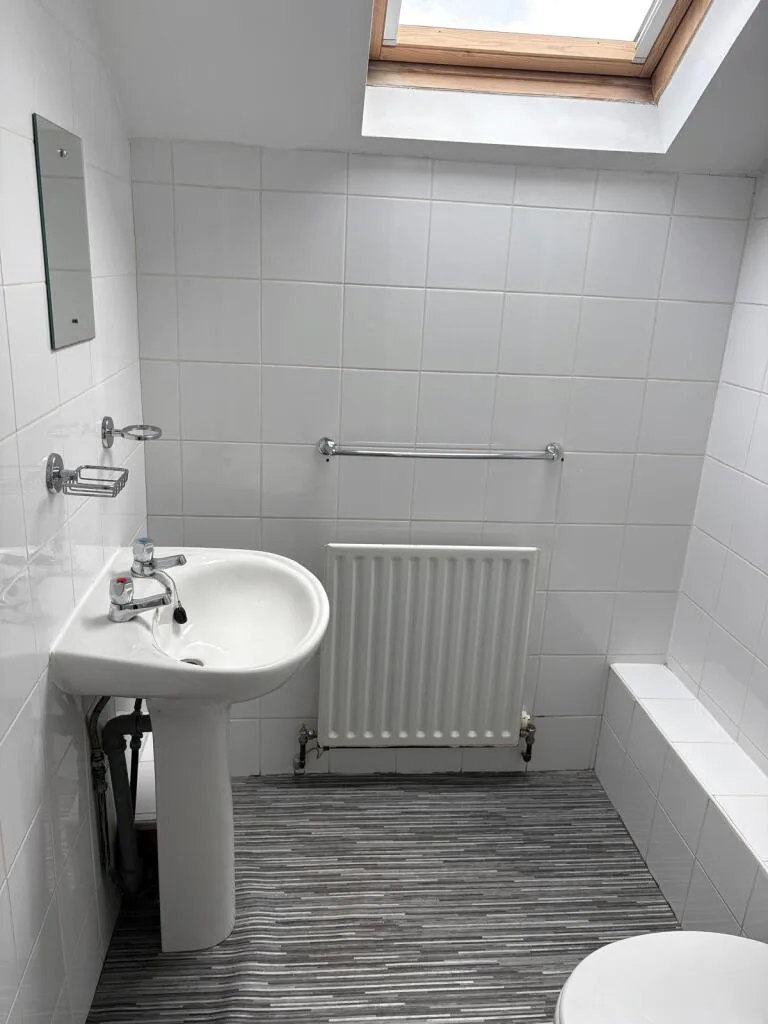 6 bedroom maisonette for rent