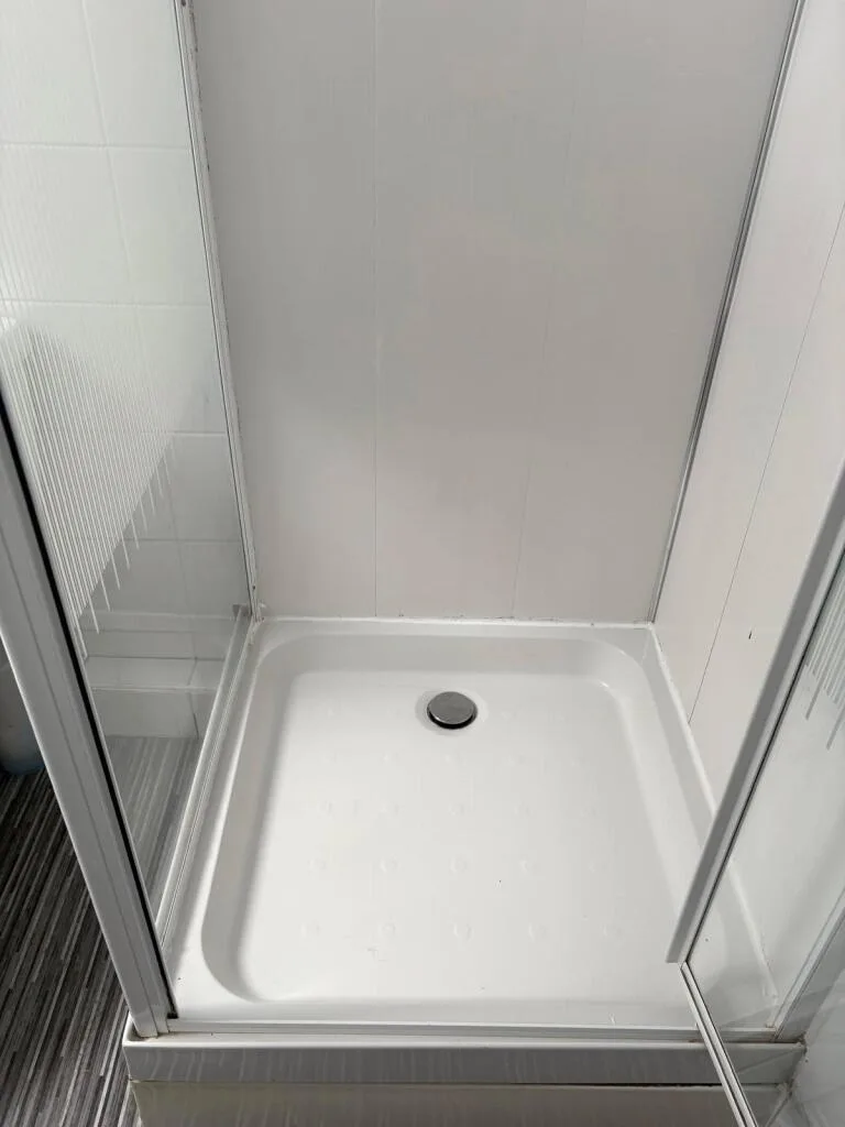 6 bedroom maisonette for rent