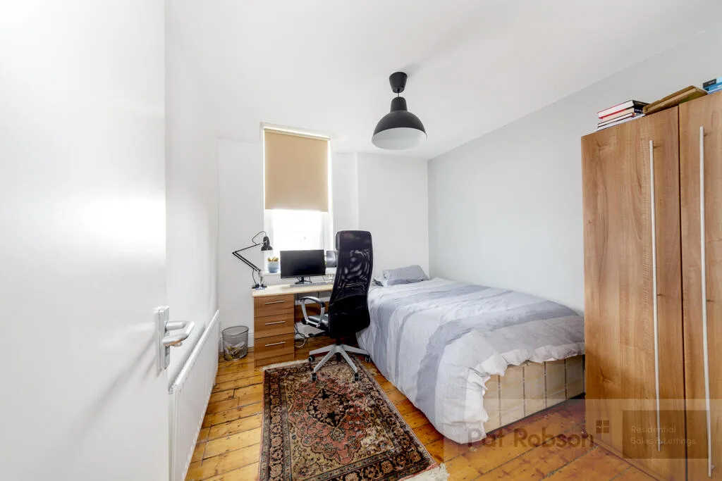 5 bedroom property for rent