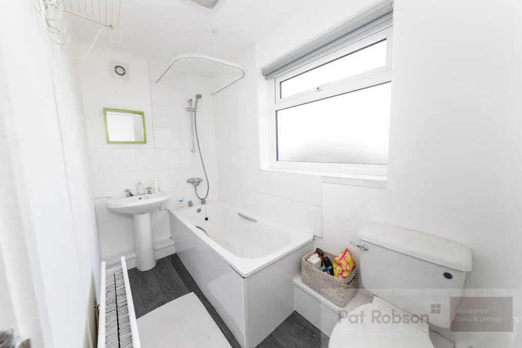 5 bedroom property for rent