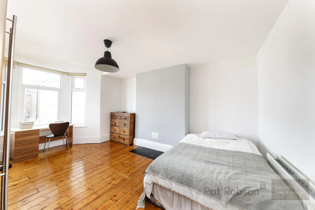 5 bedroom property for rent