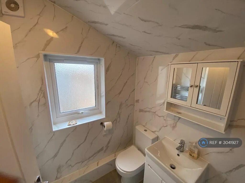 2 bedroom terraced house for rent