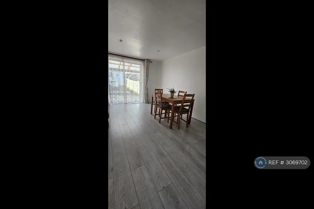 2 bedroom terraced house for rent