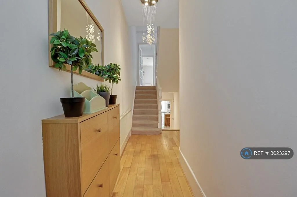 4 bedroom terraced house for rent