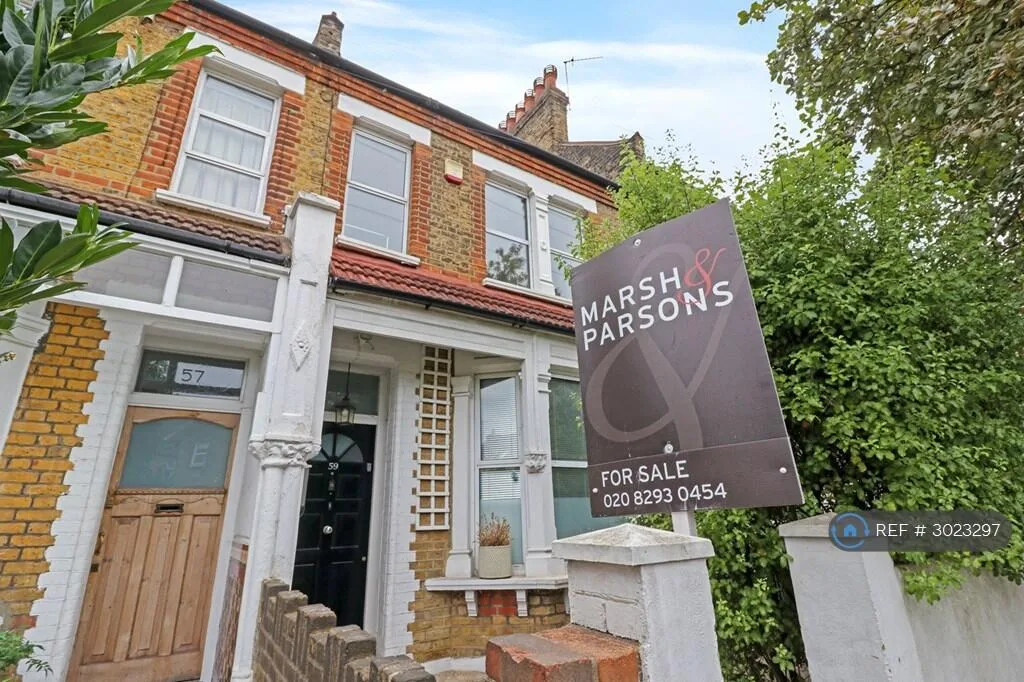 4 bedroom terraced house for rent