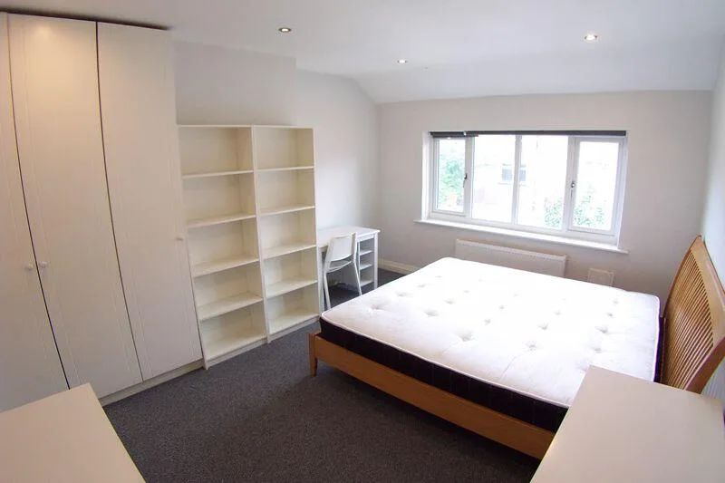 3 bedroom semi-detached house for rent