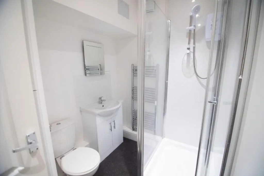 3 bedroom flat for rent