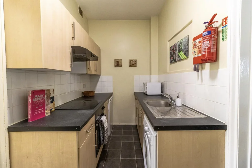 3 bedroom flat for rent