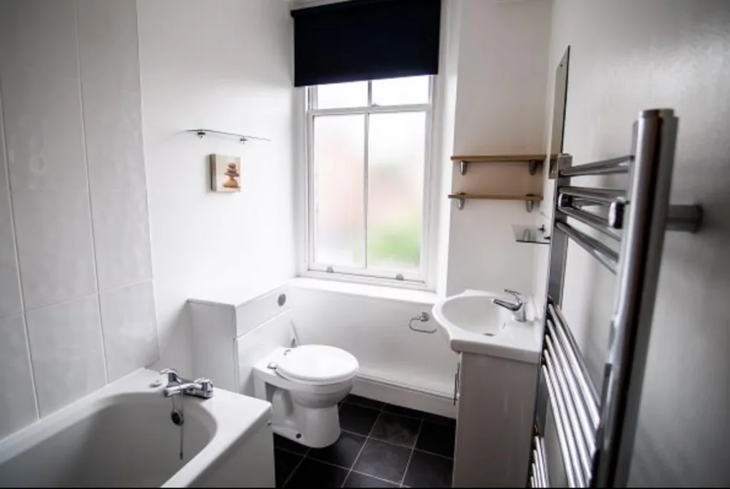 6 bedroom terraced house for rent