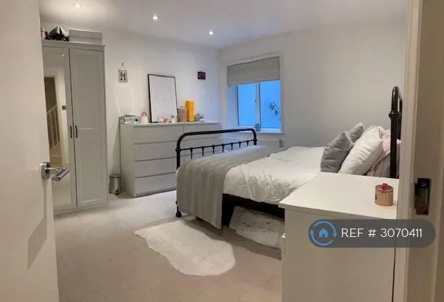 3 bedroom flat for rent