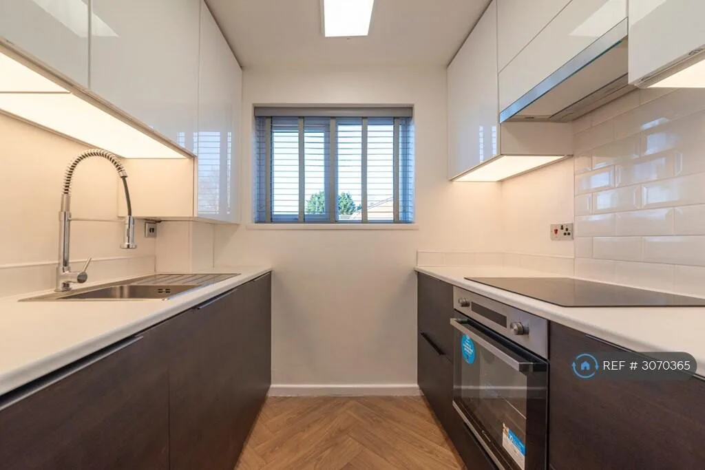1 bedroom maisonette for rent