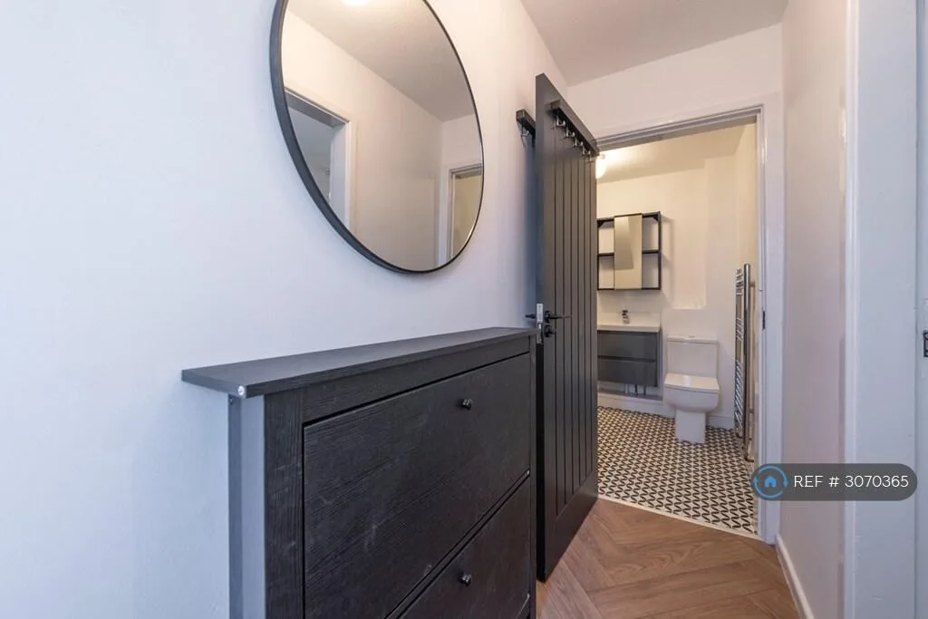 1 bedroom maisonette for rent