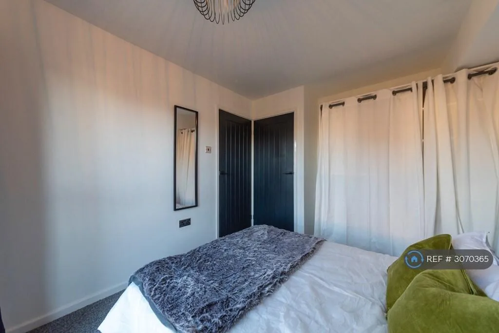 1 bedroom maisonette for rent