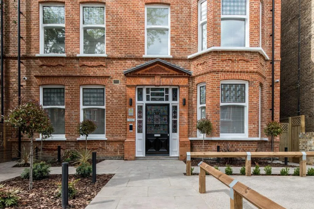 Ground floor studio flat for rent