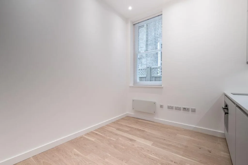 Ground floor studio flat for rent