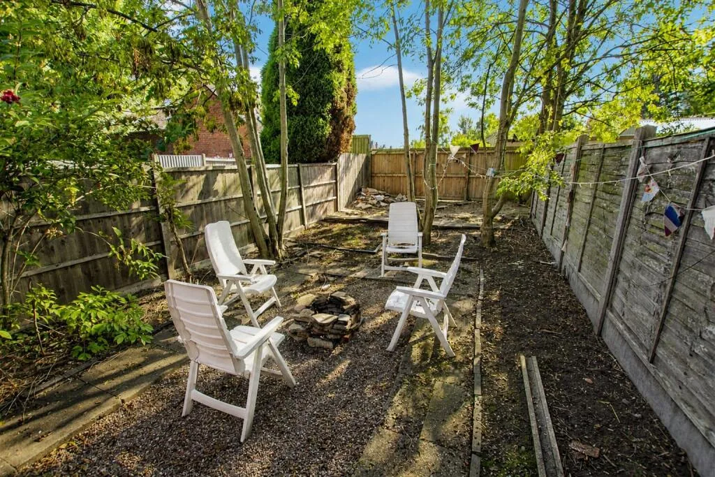 7 bedroom house for rent