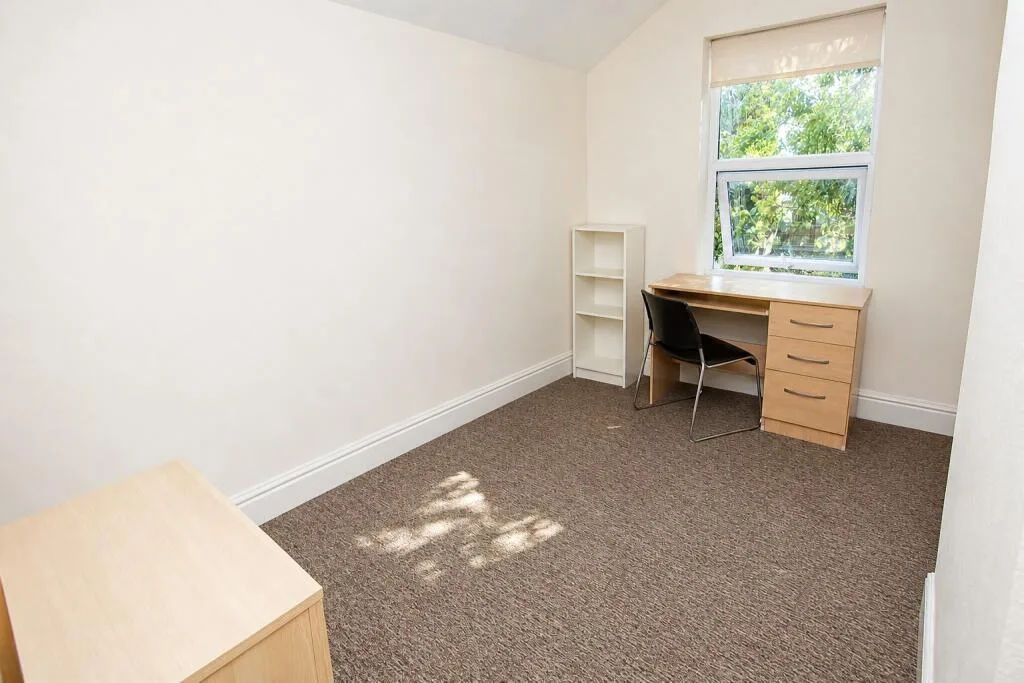 7 bedroom house for rent